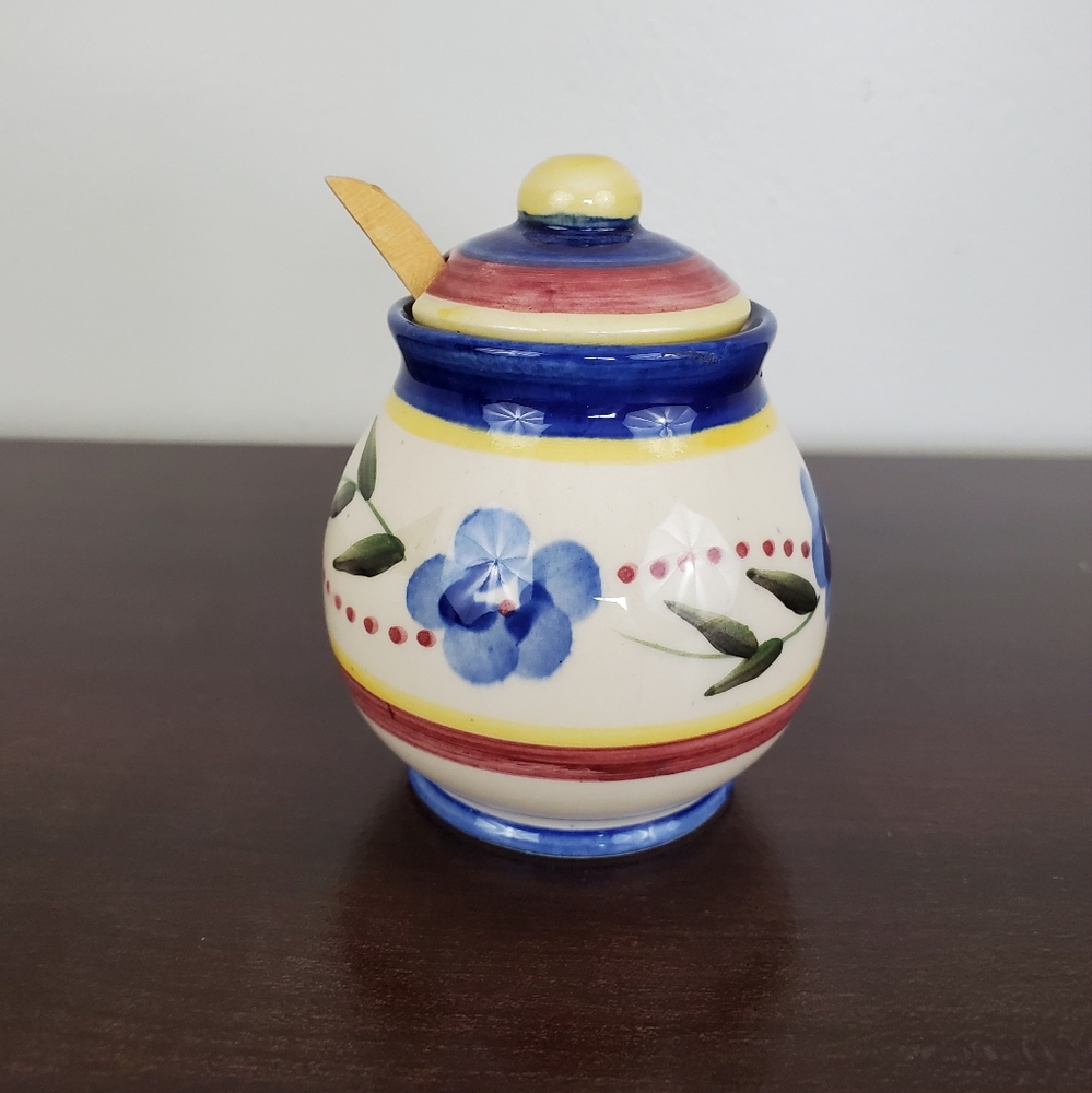 Ceramica Yapacunchi Lidded Sugar/Condiment Jar With Wood Spoon - Picture 3 of 10